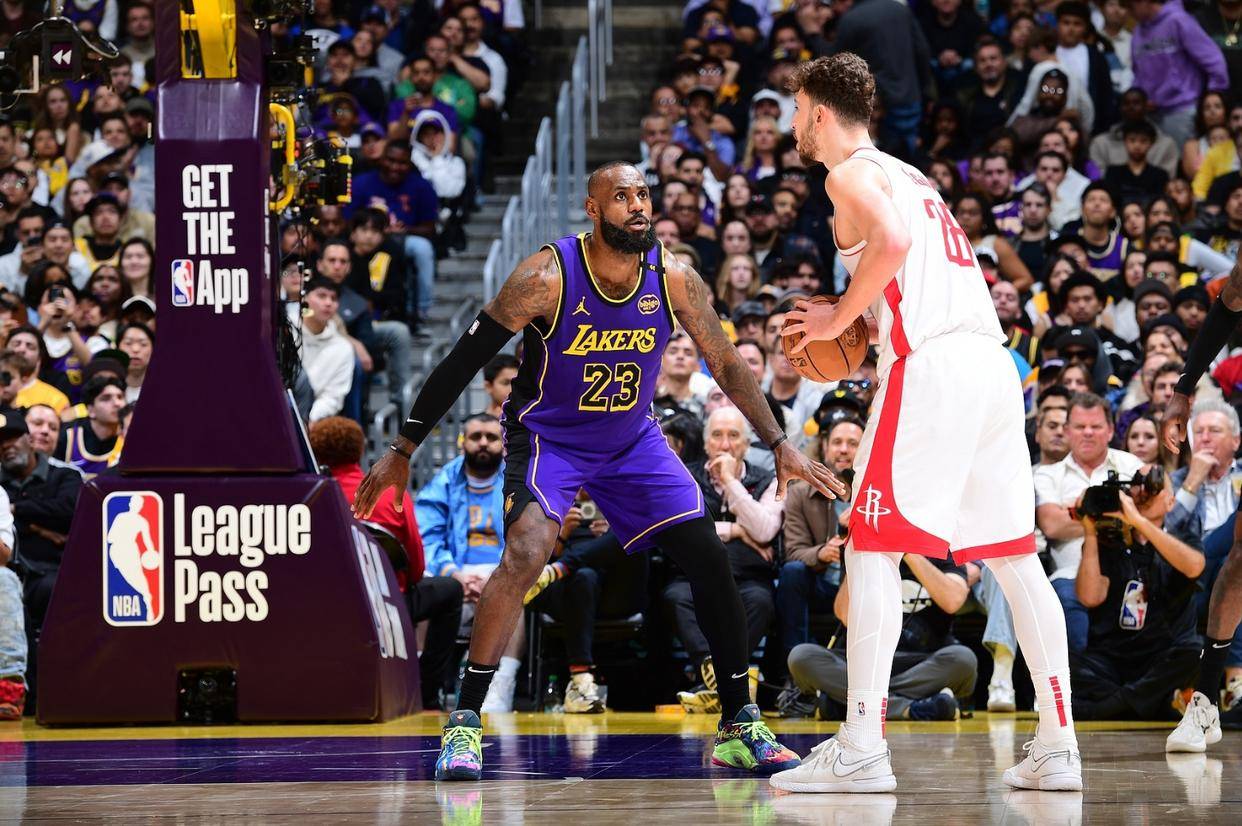 Kaiyun Sports赛后NBA总决赛焦点战，明尼苏达森林狼战术微调，气氛紧张，更衣室氛围转暖的简单介绍